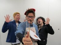 気合いたっぷりのLANCE画伯（中央）。