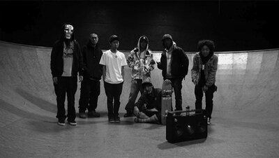 「Black File Cypher 2013 SUMMIT VER」に参加したラッパーたち。