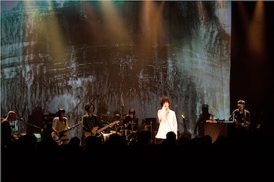 3月17日（現地時間）にイギリス・ロンドンのO2 Shepherd's Bush Empireにて行われたillionライブの模様。（撮影：永戸鉄也）