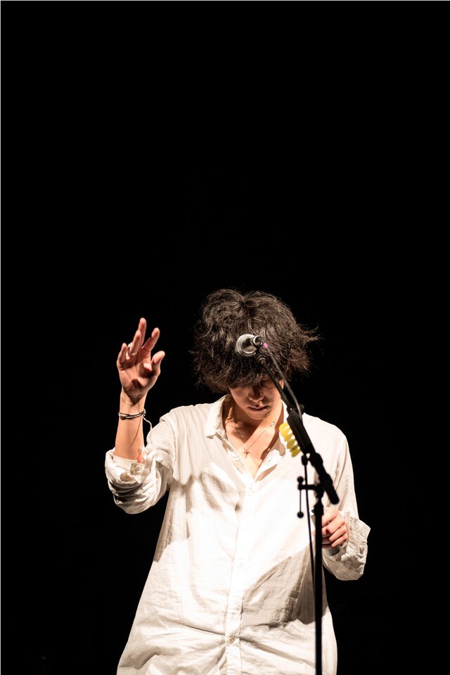 3月17日（現地時間）にイギリス・ロンドンのO2 Shepherd's Bush Empireにて行われたillionライブの模様。（撮影：永戸鉄也）