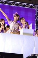 伊藤万理華、伊藤寧々（左から）