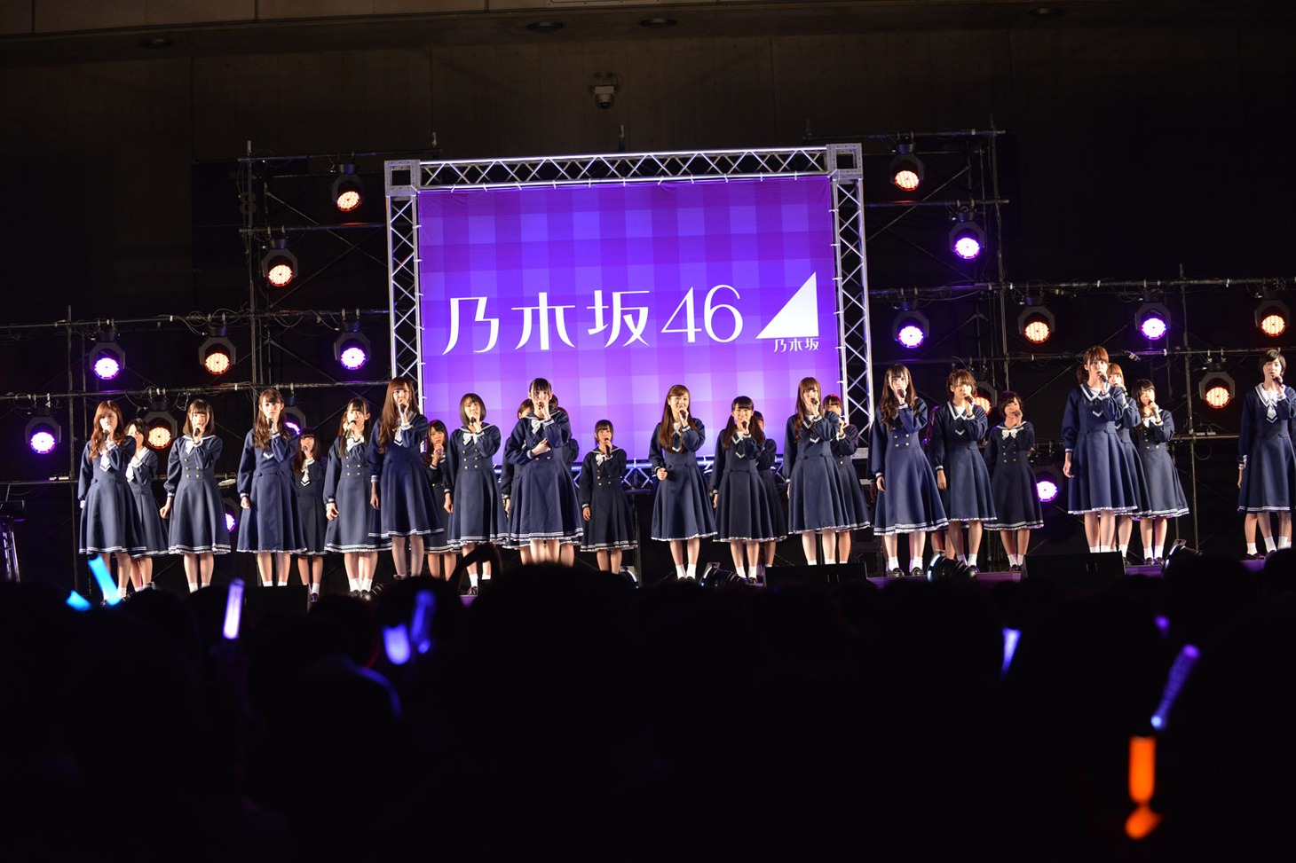 乃木坂46