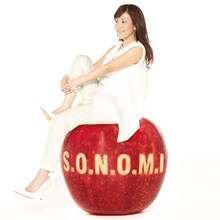 SONOMI「S.O.N.O.M.I」2CD盤ジャケット