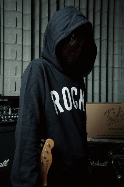 じん（自然の敵P）