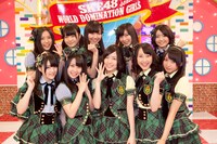 新番組の会見に出席したメンバー。木本花音、高柳明音、松井珠理奈、松井玲奈、木崎ゆりあ（前列左から）、古川愛李、菅なな子、須田亜香里、大矢真那、矢方美紀（後列左から）。（C)AKS