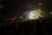 「KING OF STAGE VOL.10 ～ダーティーサイエンス Release Tour 2013」パシフィコ横浜公演の模様。（Photo by Hajime Kamiiisaka）
