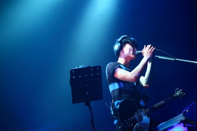 「SAKANAQUARIUM2013 sakanaction」初日公演の模様。（撮影：石阪大輔[Hatos]）