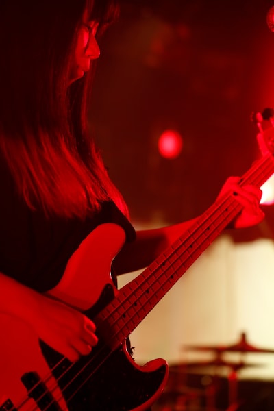 345（Vo, B）（撮影：岡田貴之、石川浩章）