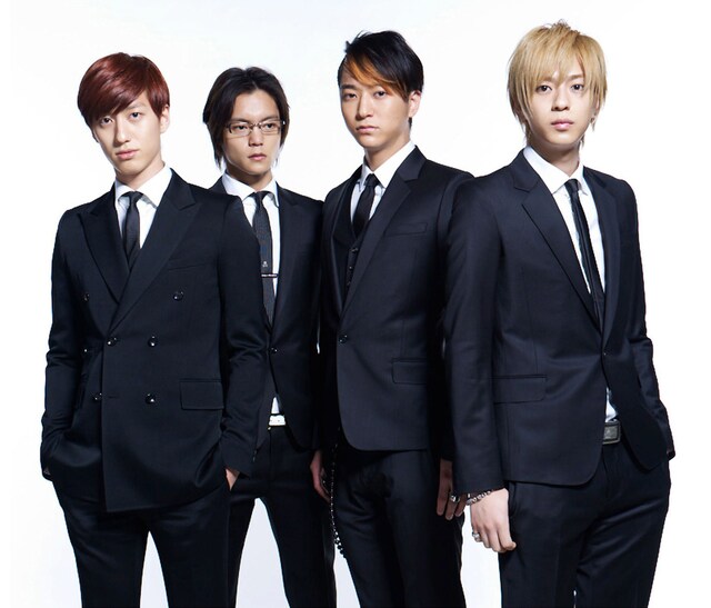 劇中に登場するCRUDE PLAY（左から水田航生、窪田正孝、浅香航大、三浦翔平）。