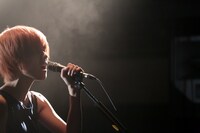 3月28日の東京・WWW公演「ドライ・バニラアイス」の様子。