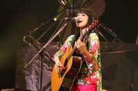 miwaが3月29日に行った日本武道館ライブの模様。