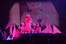 「ゲッダーン！」の百田夏菜子のソロパート後のワンシーン。