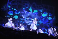 ももいろクローバーZ JAPAN TOUR 2013「5TH DIMENSION」2013年3月12日大阪城ホールの様子。