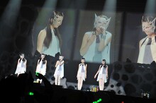 ももいろクローバーZ JAPAN TOUR 2013「5TH DIMENSION」2013年3月12日大阪城ホールの様子。