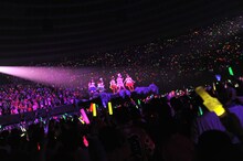 ももいろクローバーZ JAPAN TOUR 2013「5TH DIMENSION」2013年3月12日大阪城ホールの様子。