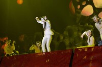 「上球物語 -Carpe diem-」曲中のソロダンスを踊る高城れに。この曲のソロダンスは日替わりで異なるメンバーが担当した。