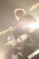 ゆきみ（Dr）（撮影：西槙太一）