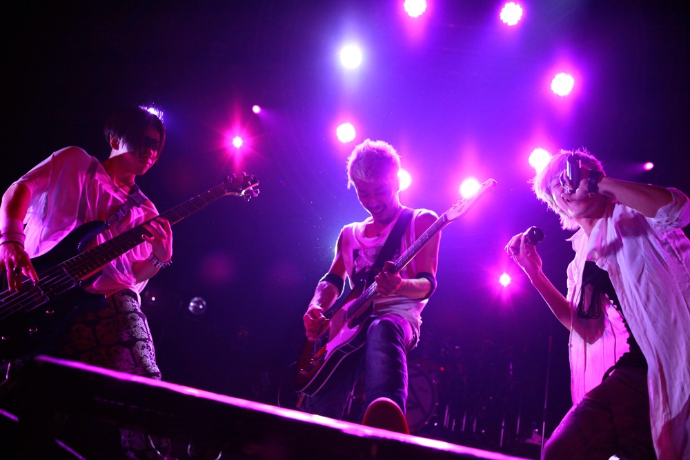 SPYAIR（3月31日のZepp Namba公演の模様 / Photo : 山内洋枝 [PROGRESS-M]）