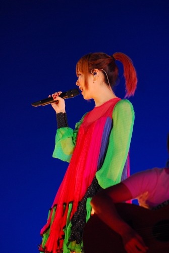 DVD「15」は本日4月3日発売（写真は「Love Like Pop vol.15 add.」でのaiko）。