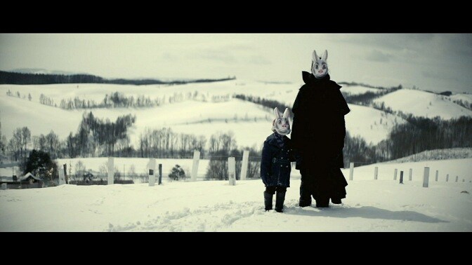 「性善説」ビデオクリップのワンシーン。