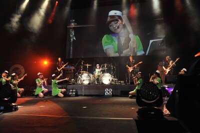 「GPP」の演奏を始める玉井杏奈。