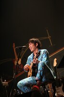 大橋卓弥（カメラマン：岩佐篤樹）