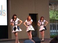 東京ドームシティ ラクーアガーデンステージのC@n-dolsイベントの模様。