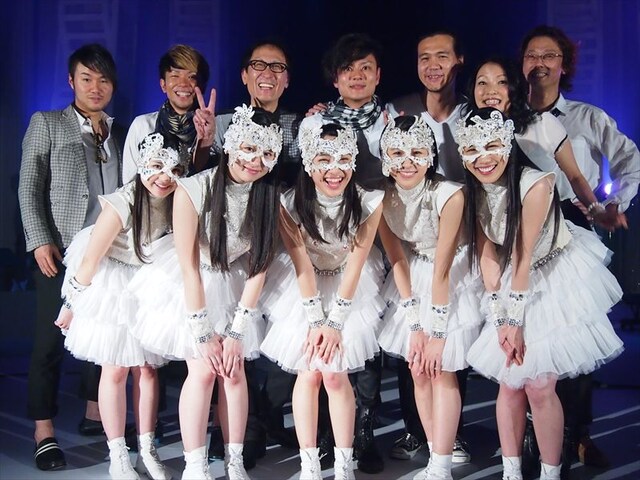 ももいろクローバーZ「BIRTH O BIRTH」（※曲名の「O」は/付きが正式表記）収録現場のオフショット。
