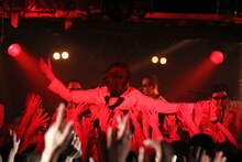 4月4日に東京・新宿LOFTで行われた「A Message To You Rudy」での東京スカパラダイスオーケストラ。