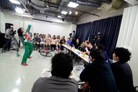 「夏の魔物エンタメユニット」オーディションの様子。