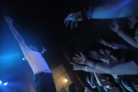 「EViLS TOUR 2013」初日となった京都・京都MUSE公演の様子。（Photo：rockey）