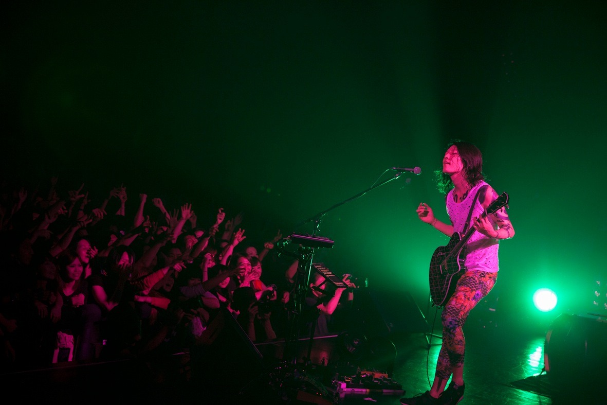 「『Ahead Of The Light』TOUR 2013」赤坂BLITZ公演の様子。