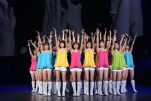 恵比寿マスカッツ解散コンサート「女の花道 卒業式」の模様。