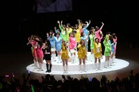 恵比寿マスカッツ解散コンサート「女の花道 卒業式」の模様。