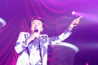 「桑田佳祐LIVE TOUR 2012 I LOVE YOU -now & forever-」最終日の模様。