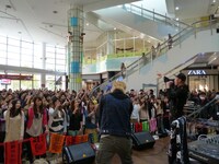 ONE☆DRAFTインストアライブの模様。