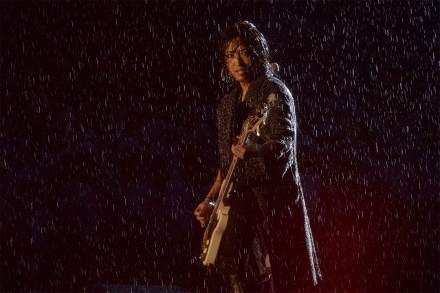 激しいプレイで観客を魅了した明希（B）。（撮影：江隈麗志）