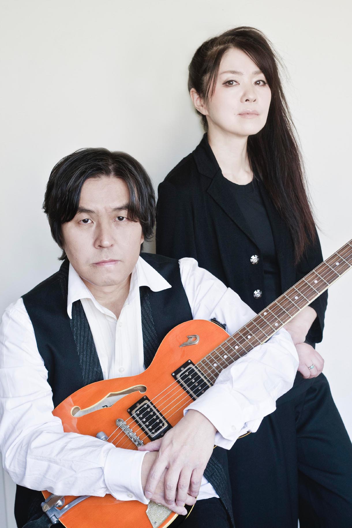 ZABADAK。左が吉良知彦。