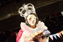 顔中クリームにまみれたもも。（撮影：朝岡英輔）