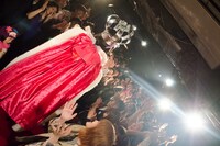 退場する模様。（撮影：朝岡英輔）