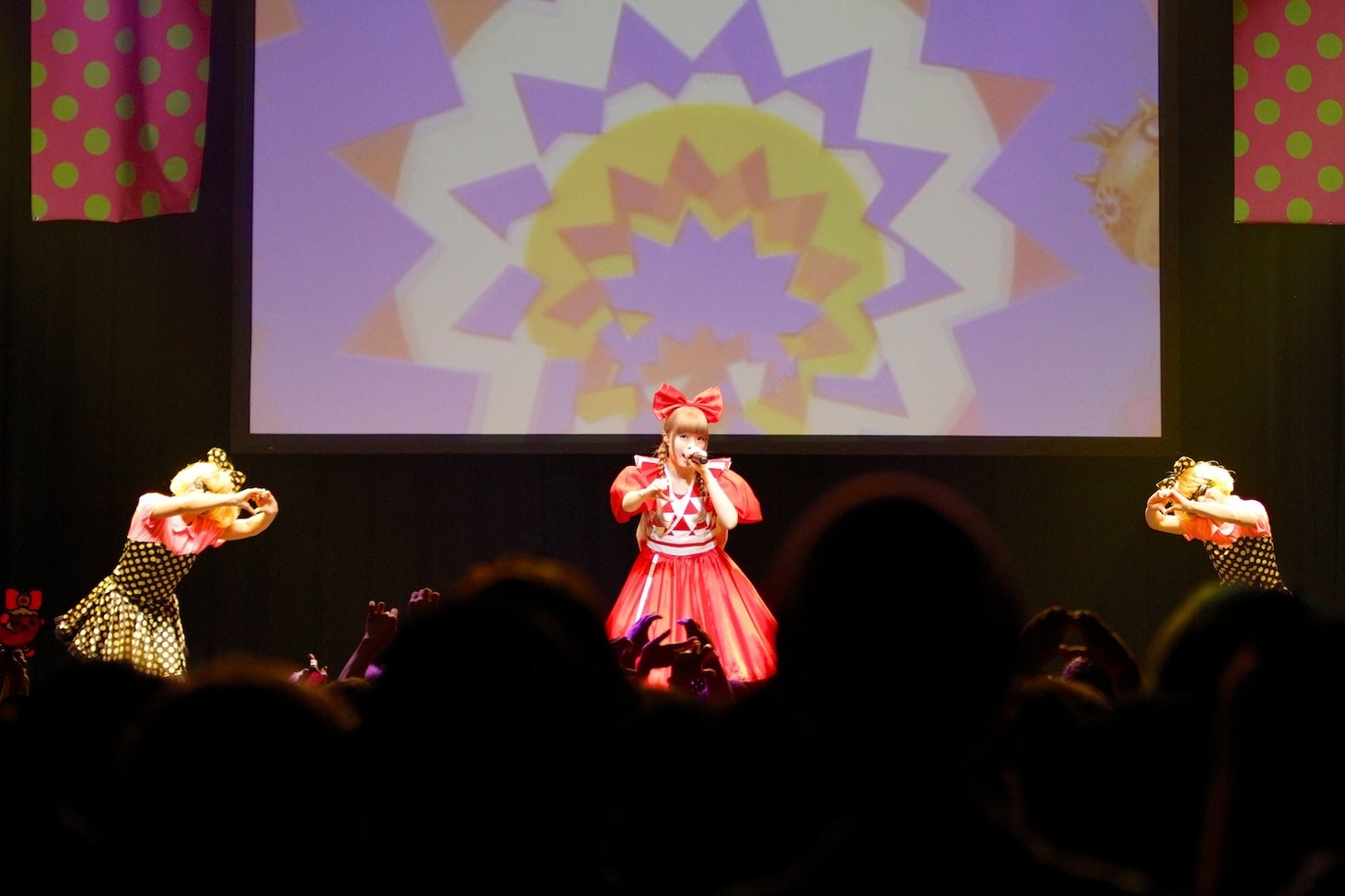 「100%KPP WORLD TOUR 2013」ロサンゼルス公演の様子。
