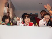 「ももいろクローバーZ ももクロくらぶxoxo」生放送中の様子。