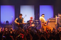 「N'夙川BOYSのオールァイ ニードィズ サンクス!!! パーティー」SHIBUYA-AX公演の様子。（Photo：Masayoshi Akutsu）