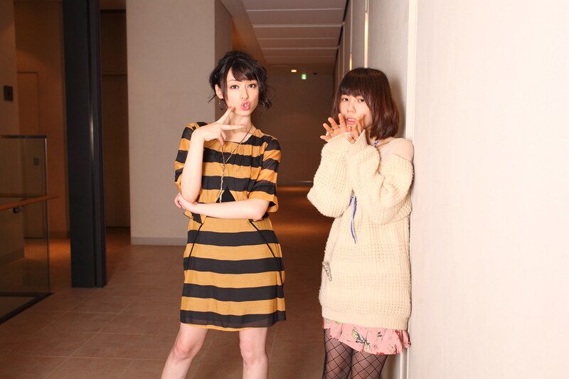 左から栗山千明、後藤まりこ。