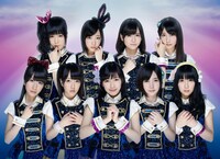 NO NAME（前列左から2番目が佐藤亜美菜）