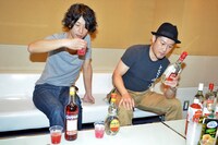 「グレープパインSODA」試飲会の様子。