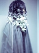 新たに公開された米津玄師のアーティスト写真。（撮影：中野敬久）