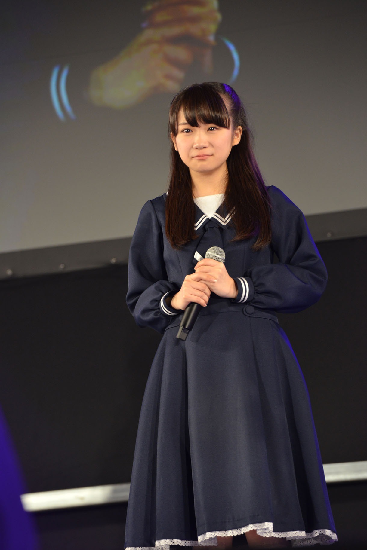 秋元真夏