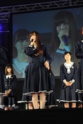 6thシングルで初めてセンターポジションに立つことになった白石麻衣。