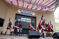 「私立恵比寿中学 スプリングデフスターとんでんツアー2013 ～チャンスは今だ！幸運期に乗ってよいこらしょ～」初日公演の様子。